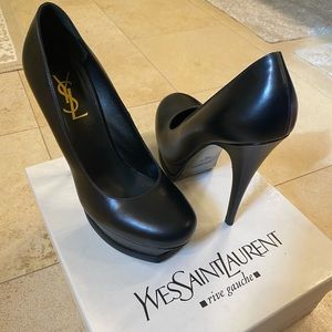 YSL Seta Pumps in Black Nero Leather